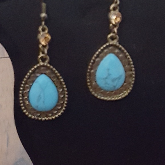 Urban Boutique-Turquoise&Rhinestone Drop Earrings - Picture 2 of 2